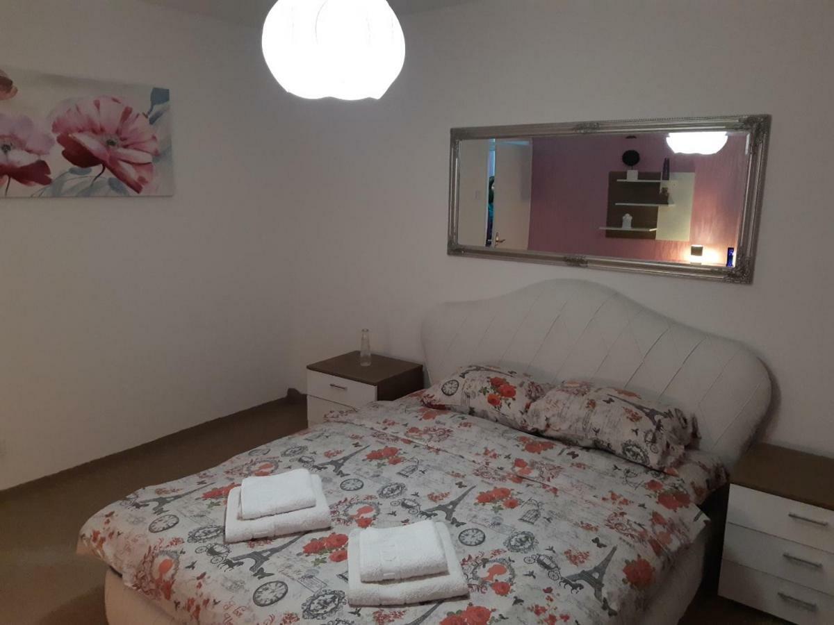 Apartment No. 5 Cacak Bagian luar foto
