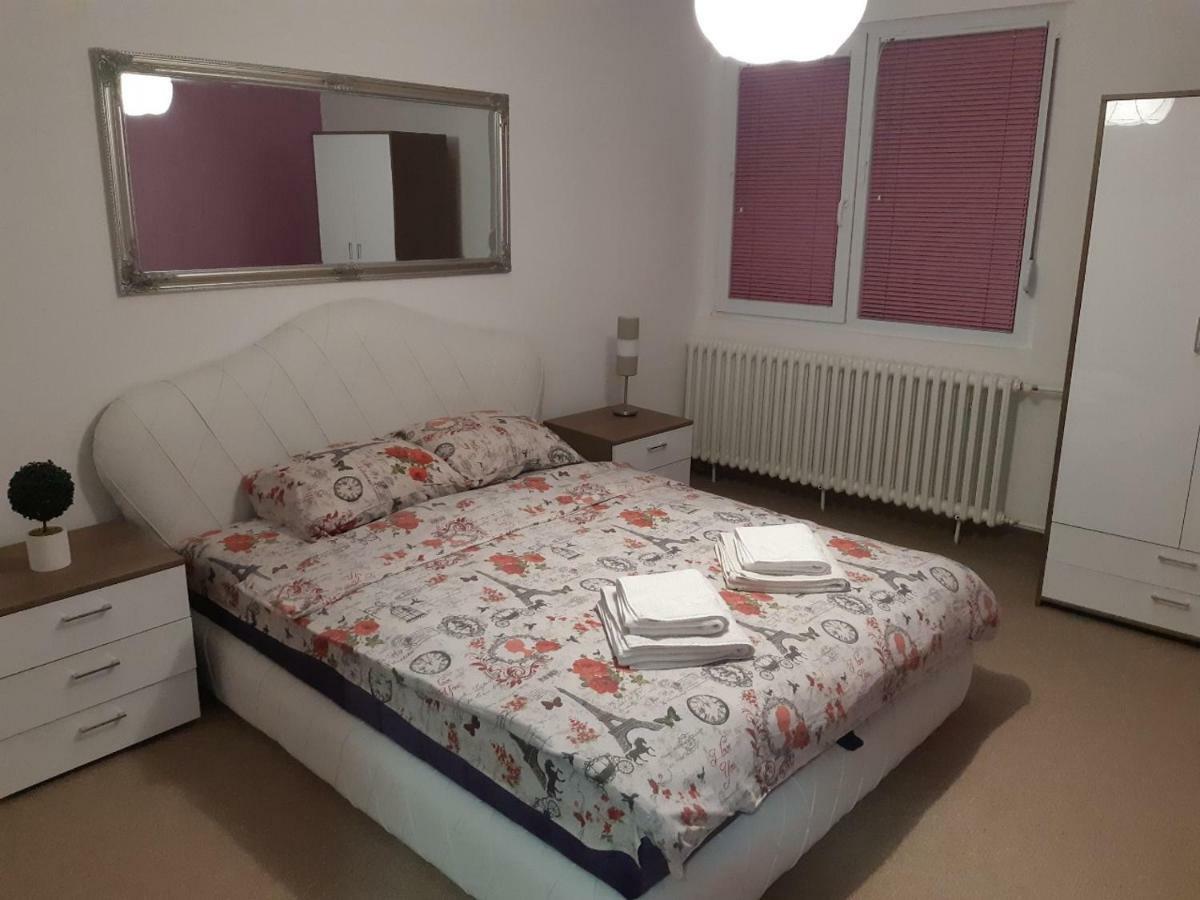 Apartment No. 5 Cacak Bagian luar foto
